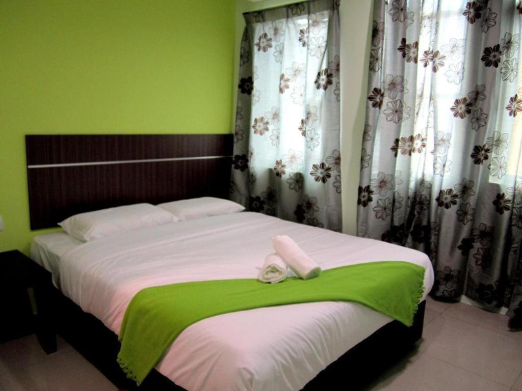 Eco Hotel Putra קאג'אנג מראה חיצוני תמונה