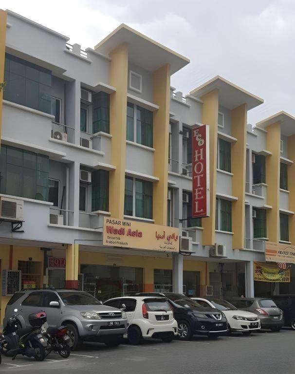 Eco Hotel Putra קאג'אנג מראה חיצוני תמונה