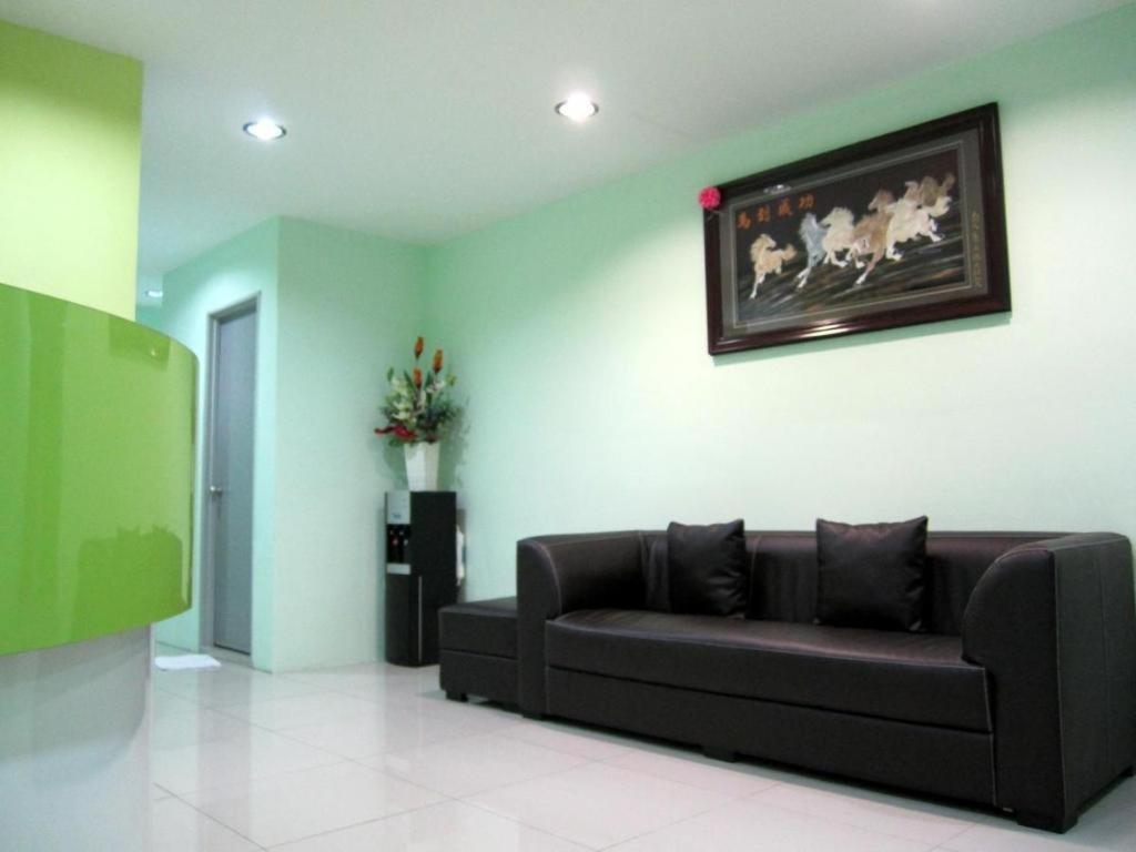 Eco Hotel Putra קאג'אנג מראה חיצוני תמונה