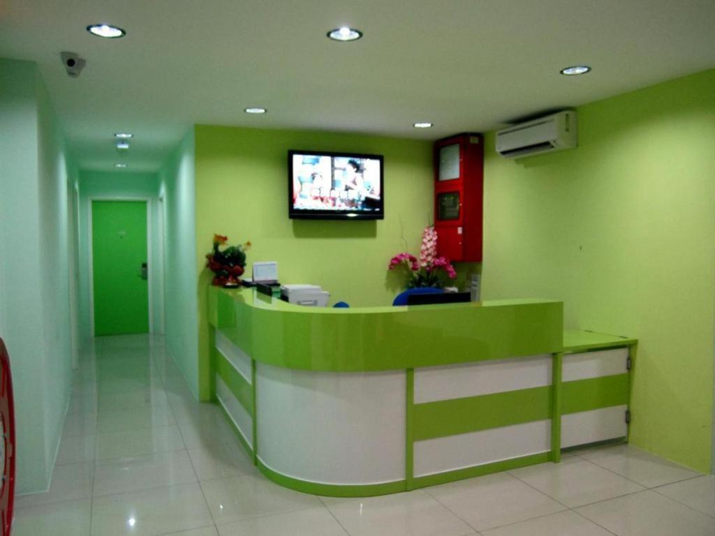 Eco Hotel Putra קאג'אנג מראה חיצוני תמונה